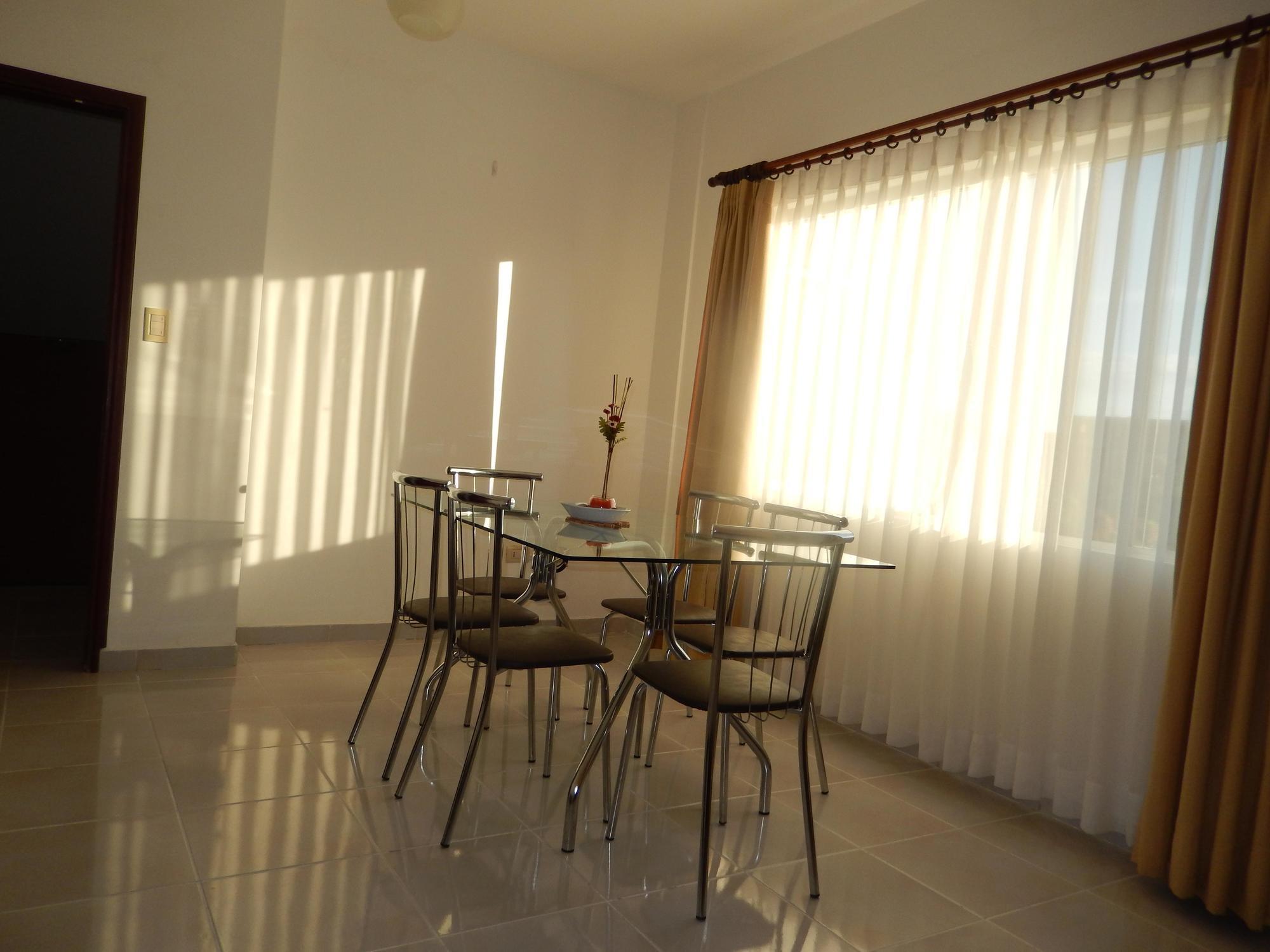 Premium Suites Business Aparthotel Equipetrol Санта-Крус-де-ла-Сьєрра Екстер'єр фото